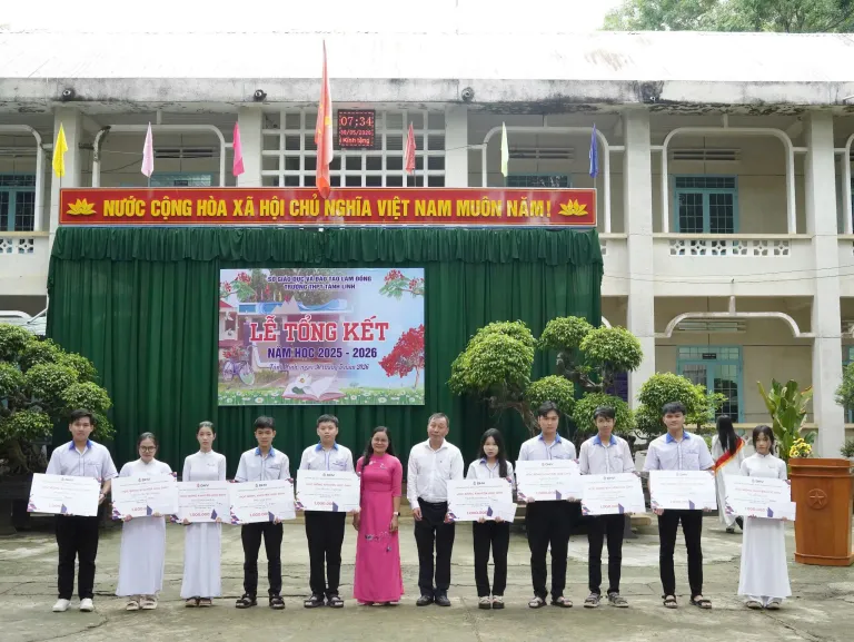 DHV - Trường Đại Học Hùng Vương TPHCM