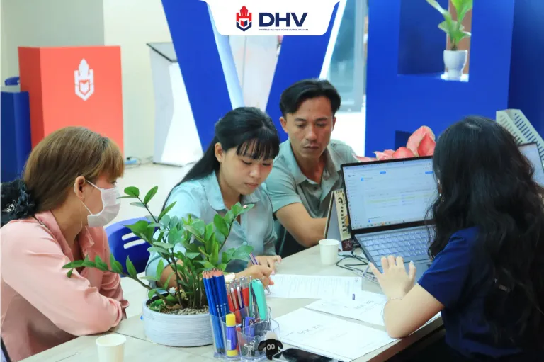DHV - Trường Đại Học Hùng Vương TPHCM